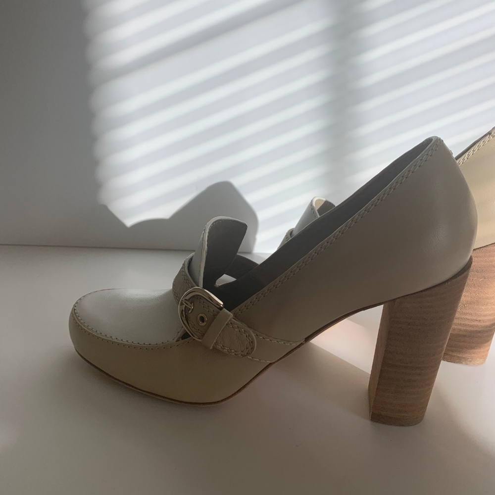 Jil Sander Navy leather heel loafers size 7, brand new